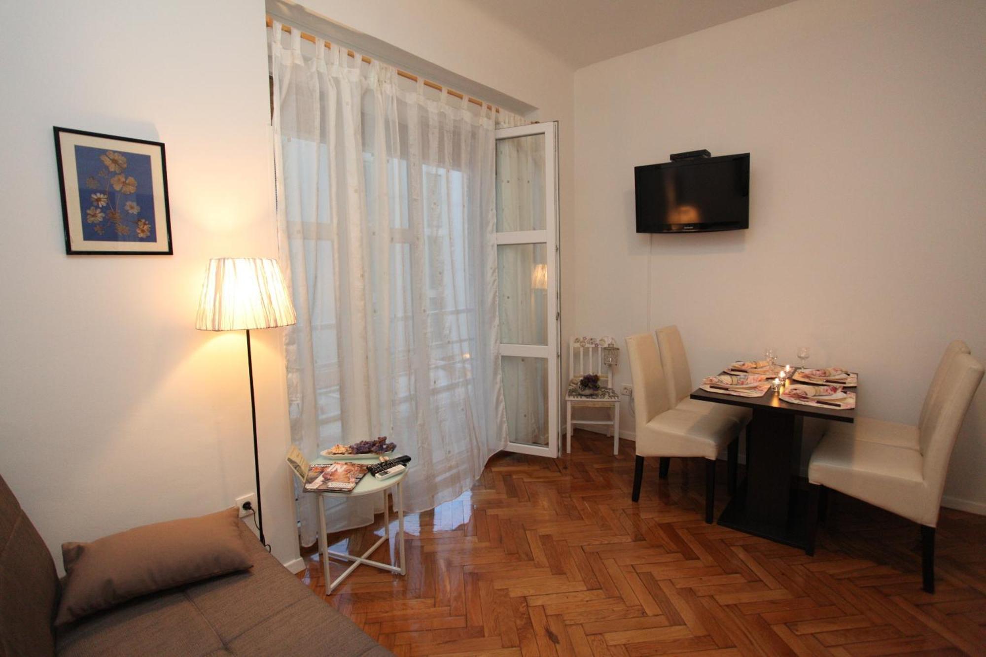 Vincent Apt. In Old Town Centre Zadar Room photo