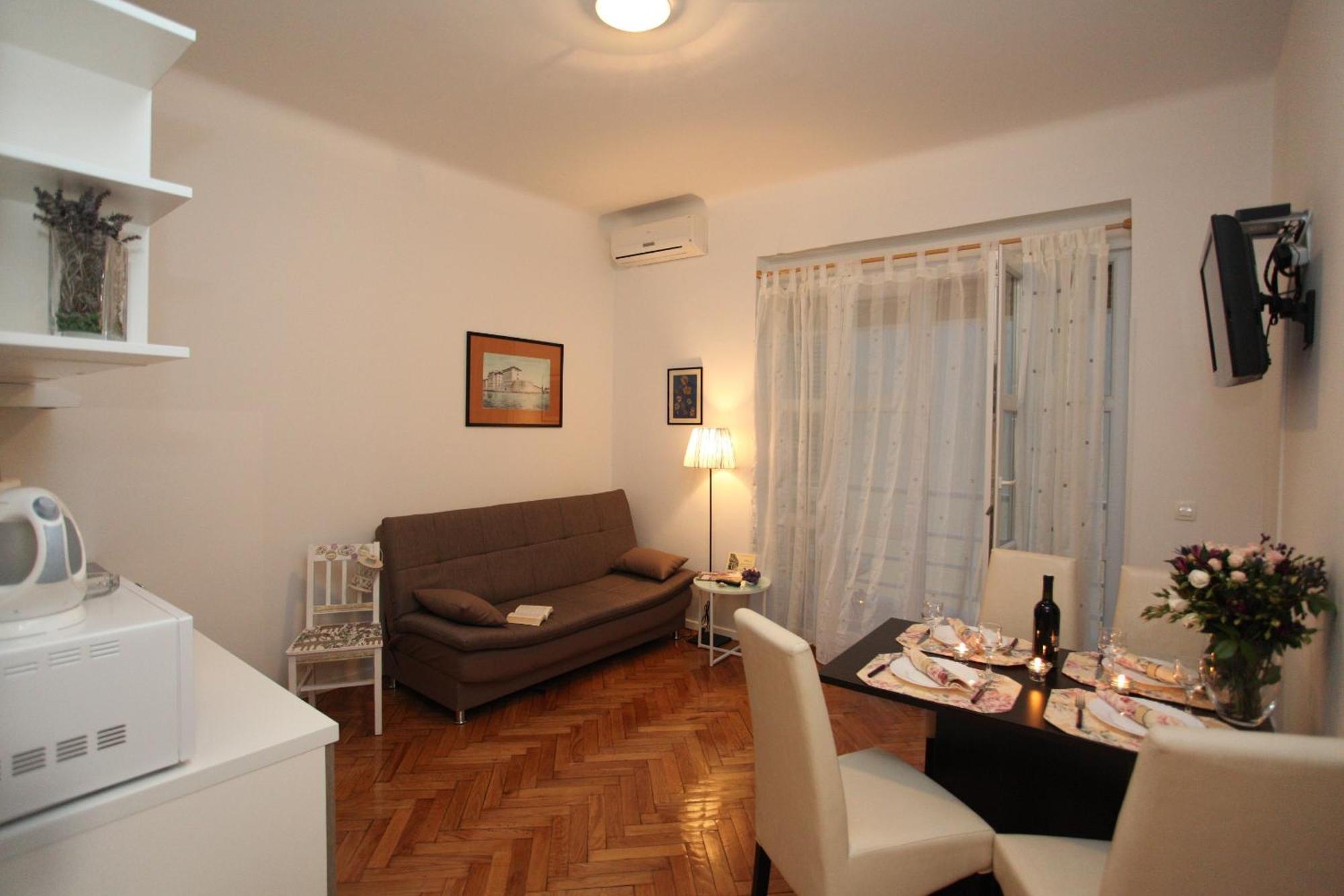 Vincent Apt. In Old Town Centre Zadar Room photo